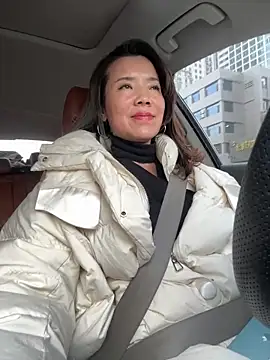 Snapshot of anna_yngs chatting on December 19, 2025, 2:59 am anna yngs online show from December 19, 2025, 2:59 am