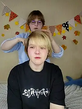 xrixsyx and ricky online show from November 19, 2025, 6:35 am