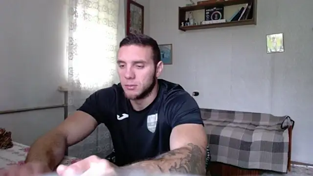 Jordan1Dior online show from October 9, 2025, 7:20 am