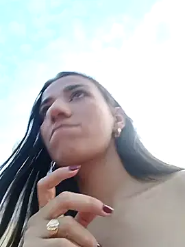 -juicy  online show from October 22, 2025, 10:19 pm