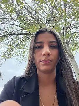 -juicy  online show from February 8, 2026, 9:34 pm