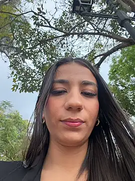 -juicy  online show from February 19, 2026, 10:40 pm