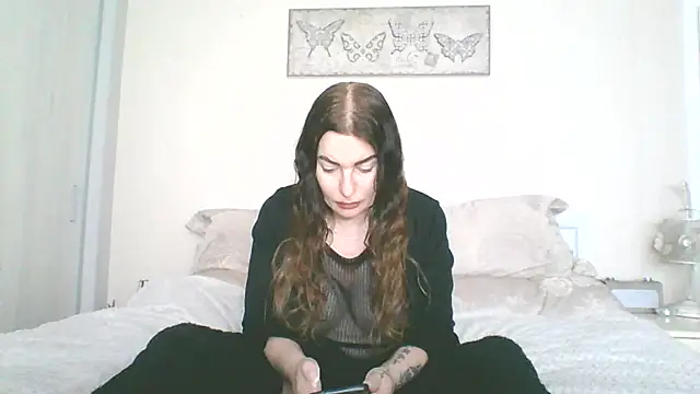 EllaKent online show from March 18, 2026, 3:46 pm