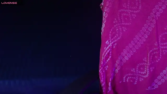 Snapshot of NidhiChandra chatting on October 16, 2025, 9:50 am NidhiChandra online show from October 16, 2025, 9:50 am