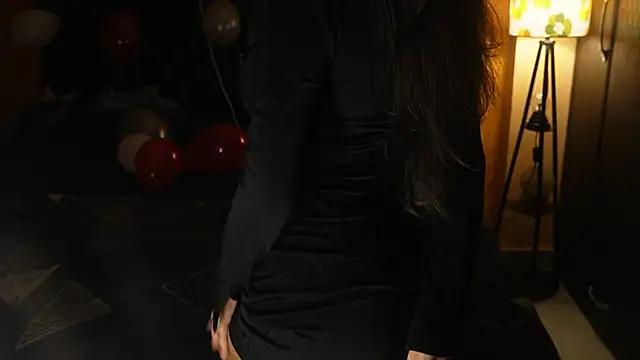 Snapshot of NidhiChandra chatting on November 24, 2025, 8:58 am NidhiChandra online show from November 24, 2025, 8:58 am