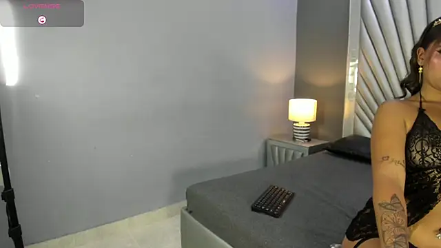 Bela Jones online show from October 10, 2025, 3:40 am