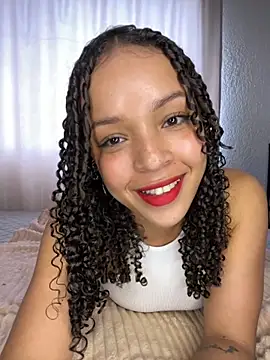 Yasmin777  online show from September 18, 2025, 9:07 pm