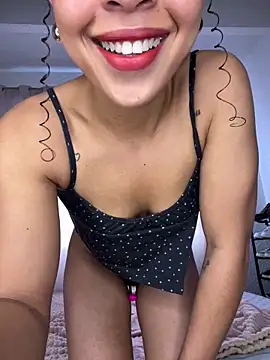 Yasmin777  online show from November 13, 2025, 5:39 pm