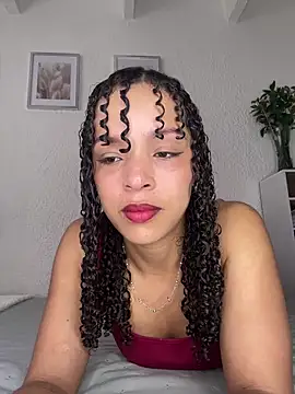 Yasmin777  online show from May 24, 2026, 5:57 pm