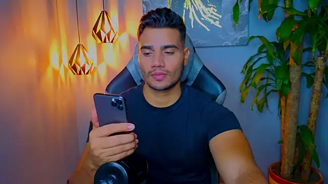 AndresR3 online show from October 5, 2025, 8:16 am