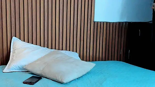 David niet online show from September 16, 2025, 5:25 pm