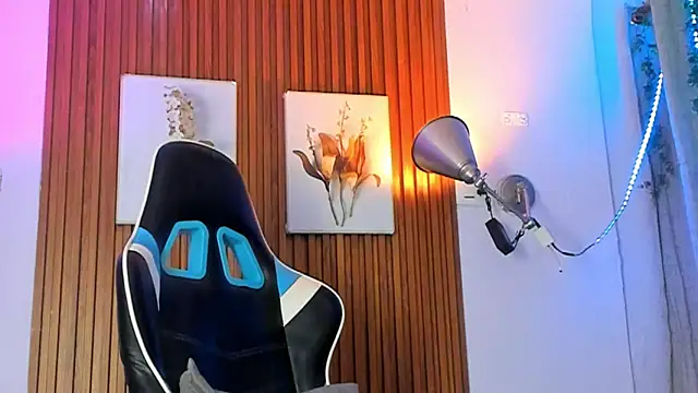 David niet online show from September 19, 2025, 5:39 pm