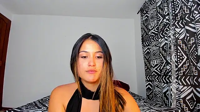 Snapshot of Ana__Pink chatting on May 21, 2026, 12:41 am Ana Pink online show from May 21, 2026, 12:41 am