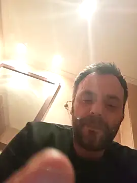 Snapshot of manchego85 chatting on March 27, 2026, 1:36 am manchego85 online show from March 27, 2026, 1:36 am