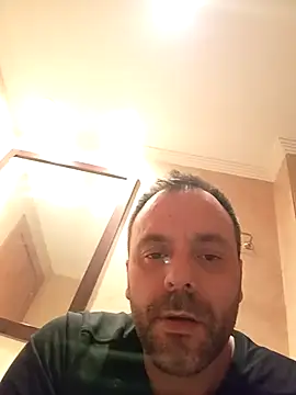 Snapshot of manchego85 chatting on March 29, 2026, 2:13 am manchego85 online show from March 29, 2026, 2:13 am