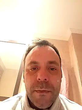 Snapshot of manchego85 chatting on January 15, 2026, 5:49 pm manchego85 online show from January 15, 2026, 5:49 pm