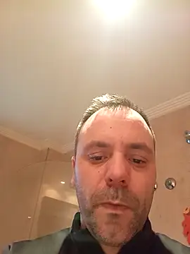 Snapshot of manchego85 chatting on February 15, 2026, 5:23 pm manchego85 online show from February 15, 2026, 5:23 pm