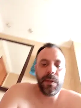 Snapshot of manchego85 chatting on April 5, 2026, 12:45 pm manchego85 online show from April 5, 2026, 12:45 pm