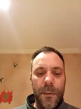 Snapshot of manchego85 chatting on November 16, 2025, 12:15 am manchego85 online show from November 16, 2025, 12:15 am