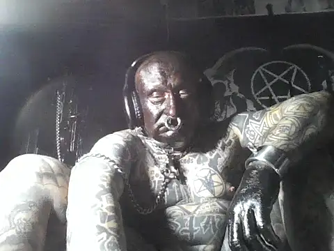 object857 online show from November 8, 2025, 1:42 am