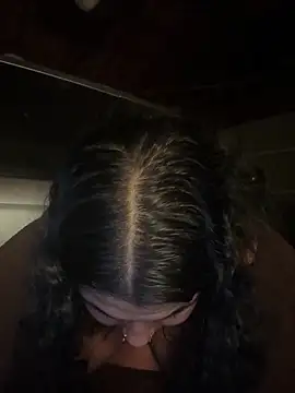 Snapshot of 1n0nlythroat chatting on December 20, 2025, 8:50 am 1n0nlythroat online show from December 20, 2025, 8:50 am