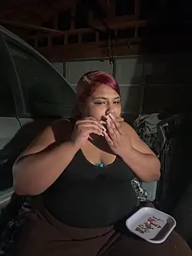 Snapshot of 1n0nlythroat chatting on March 17, 2026, 5:43 am 1n0nlythroat online show from March 17, 2026, 5:43 am