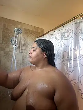 Snapshot of 1n0nlythroat chatting on July 3, 2026, 11:00 pm 1n0nlythroat online show from July 3, 2026, 11:00 pm