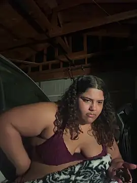 Snapshot of 1n0nlythroat chatting on March 2, 2026, 3:29 am 1n0nlythroat online show from March 2, 2026, 3:29 am