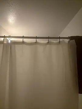 Snapshot of 1n0nlythroat chatting on January 15, 2026, 6:06 am 1n0nlythroat online show from January 15, 2026, 6:06 am