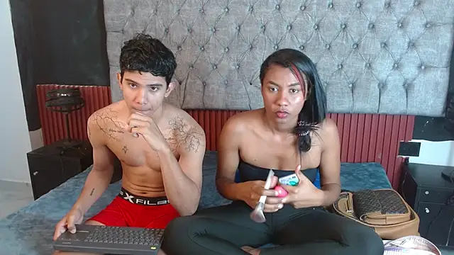 Snapshot of RihanandDrake chatting on November 29, 2025, 2:28 pm RihanandDrake online show from November 29, 2025, 2:28 pm