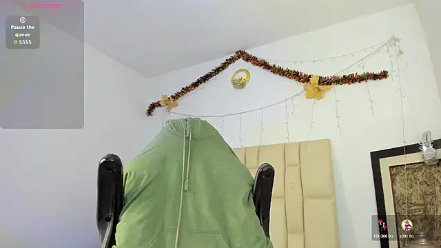 Snapshot of blue_wxw chatting on November 15, 2025, 9:24 am blue wxw online show from November 15, 2025, 9:24 am