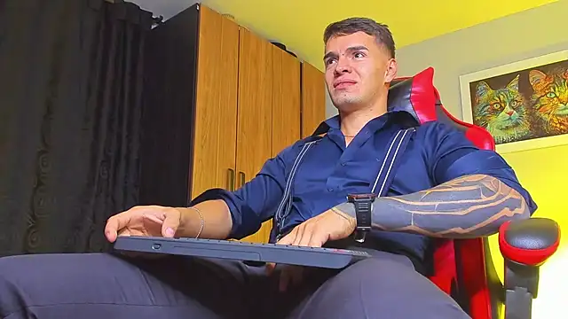 ALPHA DOMINUS  online show from September 29, 2025, 3:46 am