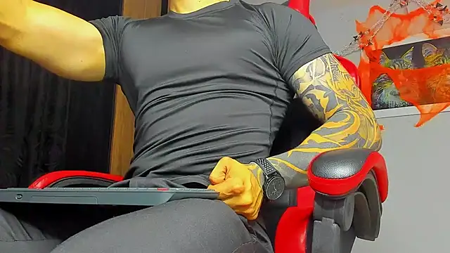 ALPHA DOMINUS  online show from October 16, 2025, 3:59 am