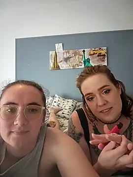 AndHerXO online show from March 27, 2026, 12:28 pm