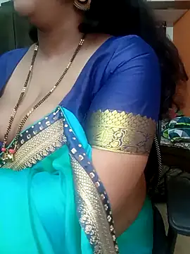 Snapshot of Chadni_kannada chatting on October 10, 2025, 2:40 pm Chadni kannada online show from October 10, 2025, 2:40 pm