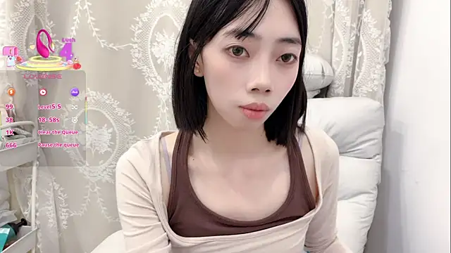 Snapshot of tuantuanle chatting on October 25, 2025, 1:34 pm tuantuanle online show from October 25, 2025, 1:34 pm