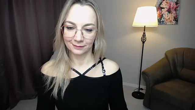 Ava Elior online show from November 9, 2025, 5:44 am