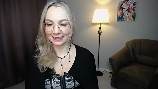 Ava Elior online show from November 30, 2025, 6:25 am