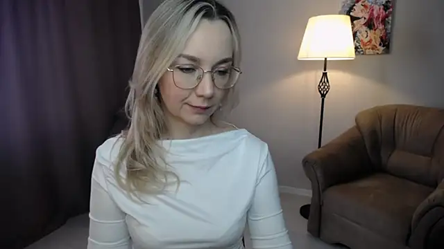 Ava Elior online show from March 7, 2026, 9:59 am