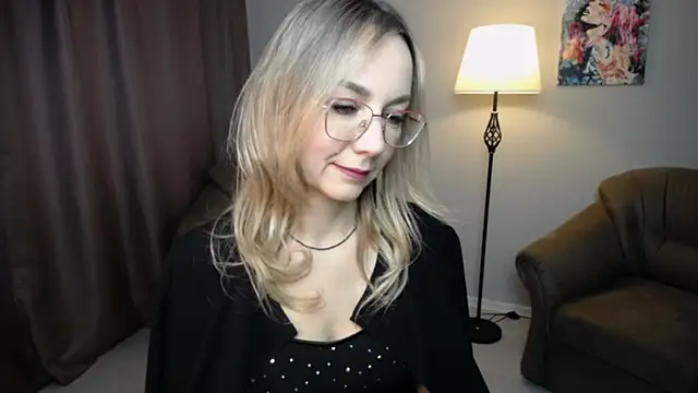 Ava Elior online show from November 14, 2025, 10:52 am