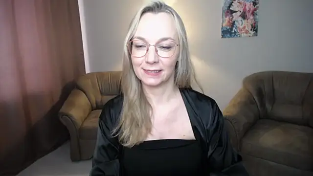 Snapshot of Ava_Elior chatting on July 6, 2026, 3:03 pm Ava Elior online show from July 6, 2026, 3:03 pm
