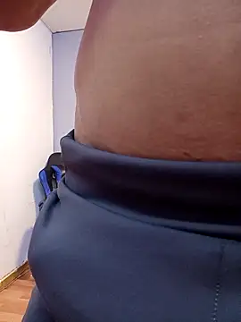 Snapshot of jhonny_thes28 chatting on February 19, 2026, 9:45 pm jhonny thes28 online show from February 19, 2026, 9:45 pm