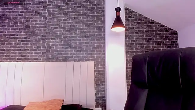 connorsmiith online show from March 25, 2026, 2:49 pm