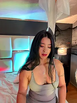 Snapshot of BellaFernandez__ chatting on November 1, 2025, 12:10 pm BellaFernandez online show from November 1, 2025, 12:10 pm