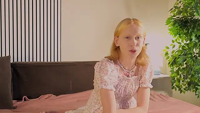 BarbieRichy online show from November 23, 2025, 5:39 am