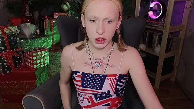 BarbieRichy online show from December 14, 2025, 5:24 am