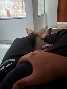 Junior22pauzudo online show from October 28, 2025, 4:39 pm