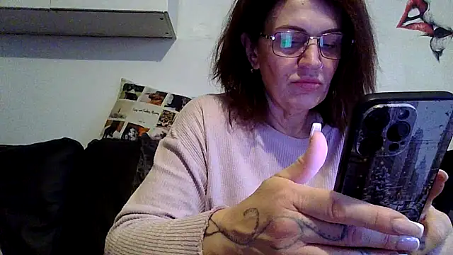 RubyyRosee online show from February 16, 2026, 10:25 am