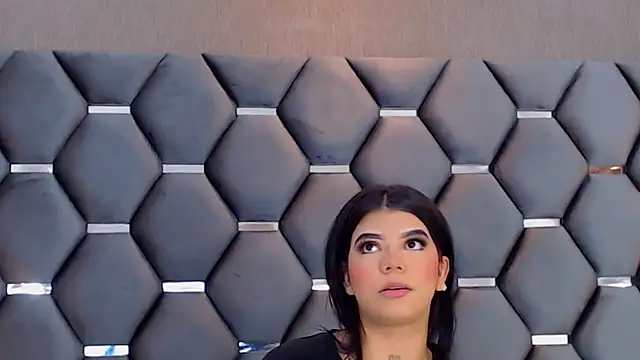 MelodyCarsson online show from December 22, 2025, 12:05 pm