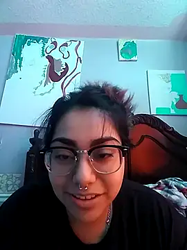 Lovelyrainn online show from September 27, 2025, 4:46 pm